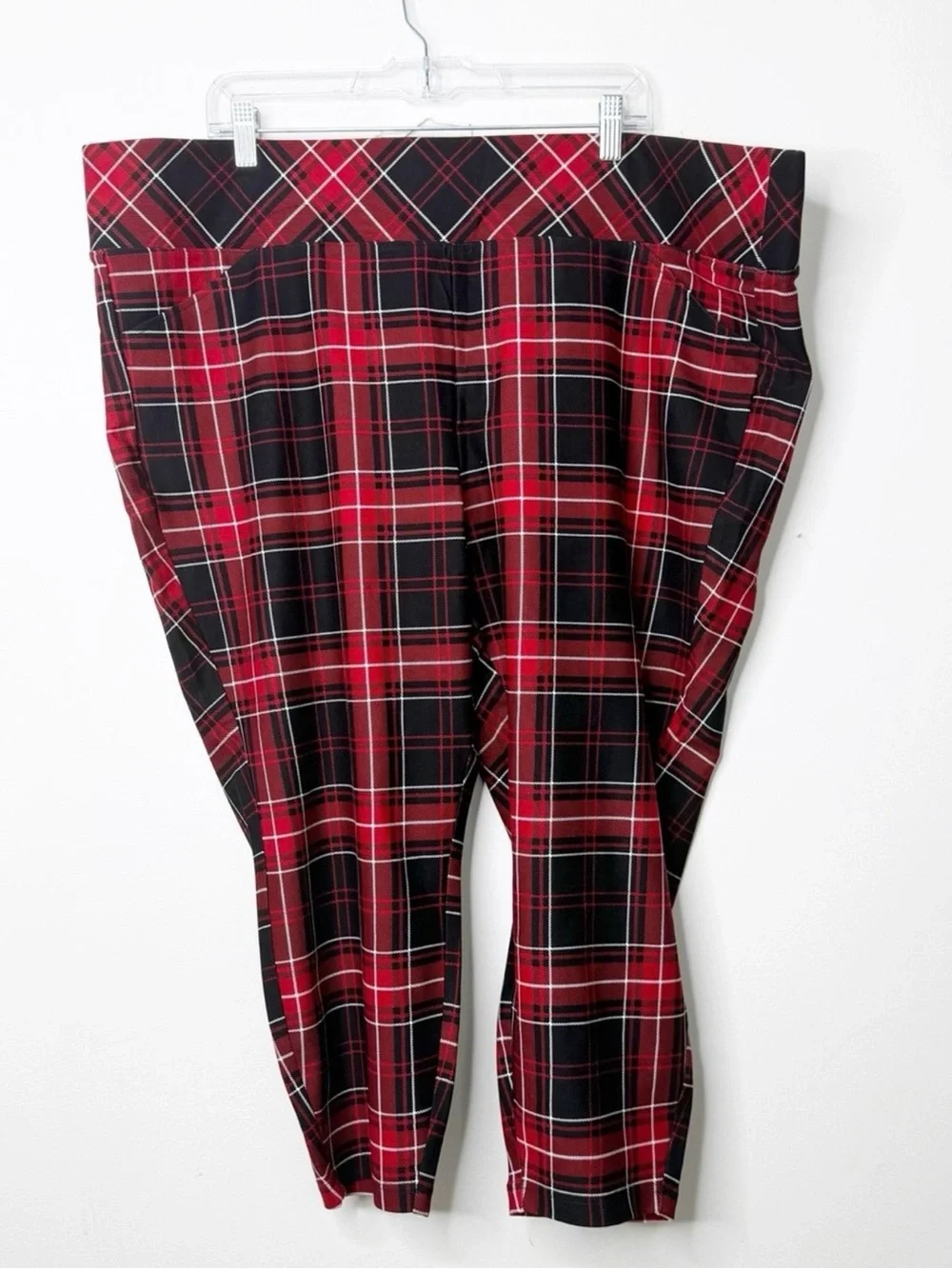 NWT TORRID Red Black Plaid Studio Pixie Luxe Ponte‎ Leggings Pants 4x Short Goth